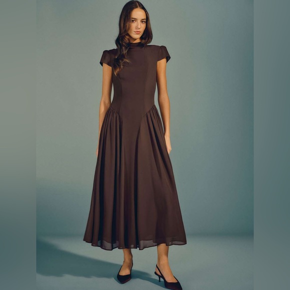 Reformation Maven Brown Midi Dress in Mole - Picture 3 of 3
